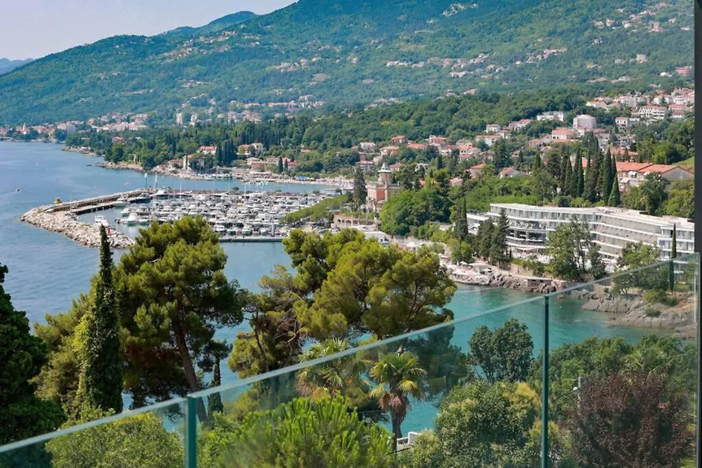 Marena - Trees To Seas Luxury Escape Apartment Opatija